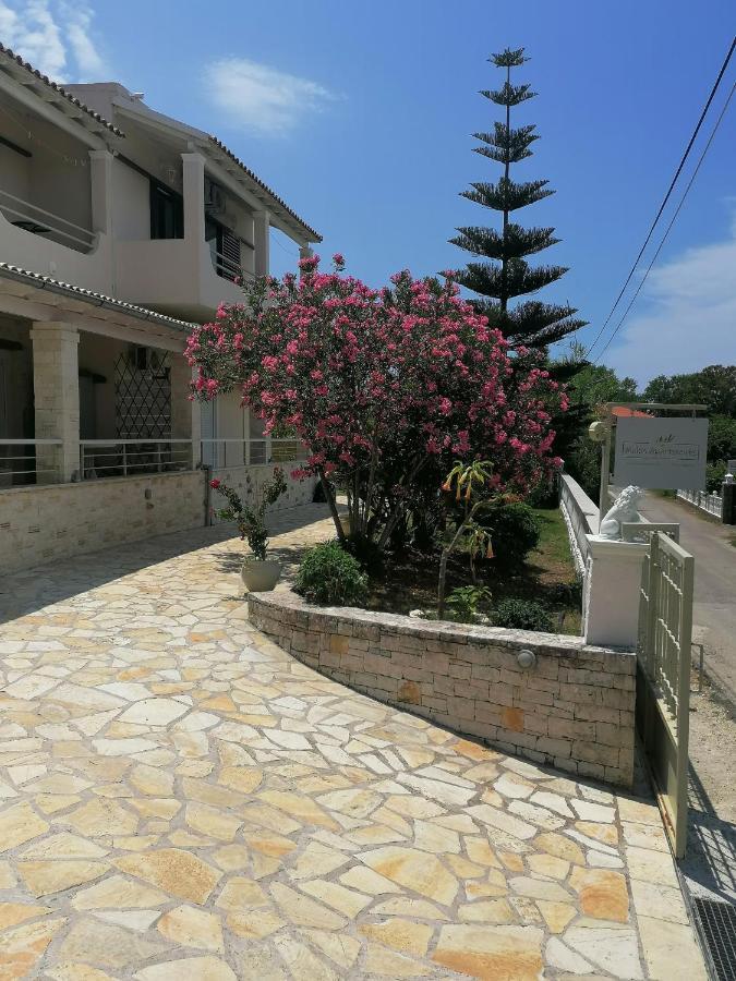 Makis Apartments Ариллас Экстерьер фото