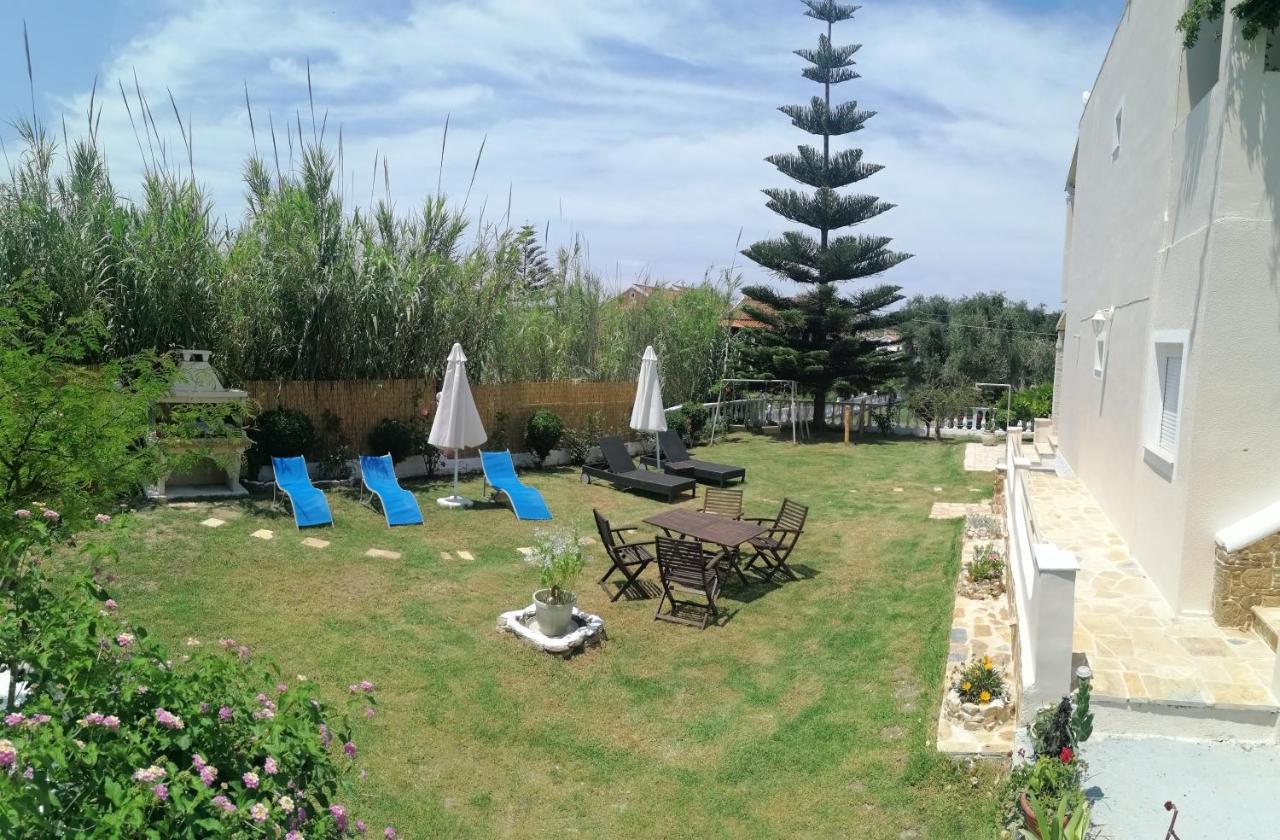 Makis Apartments Ариллас Экстерьер фото