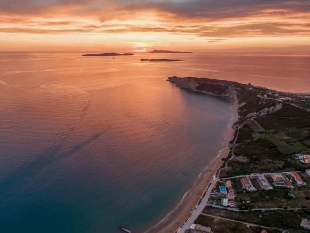Makis Apartments Ариллас Экстерьер фото