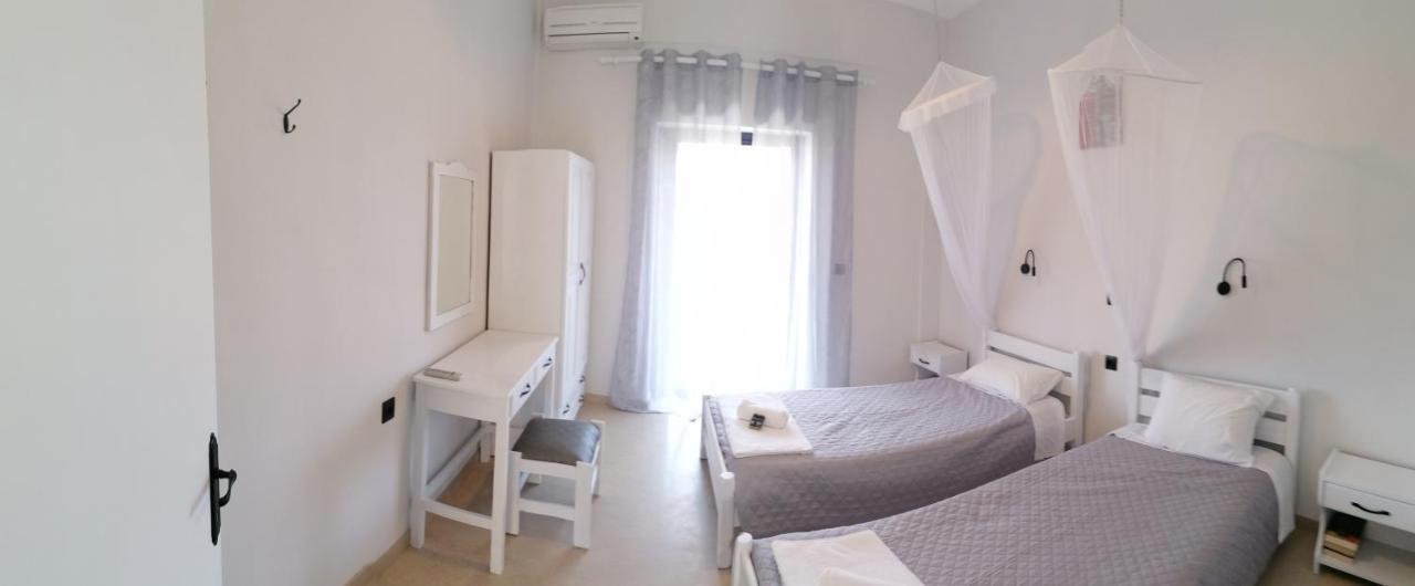 Makis Apartments Ариллас Экстерьер фото