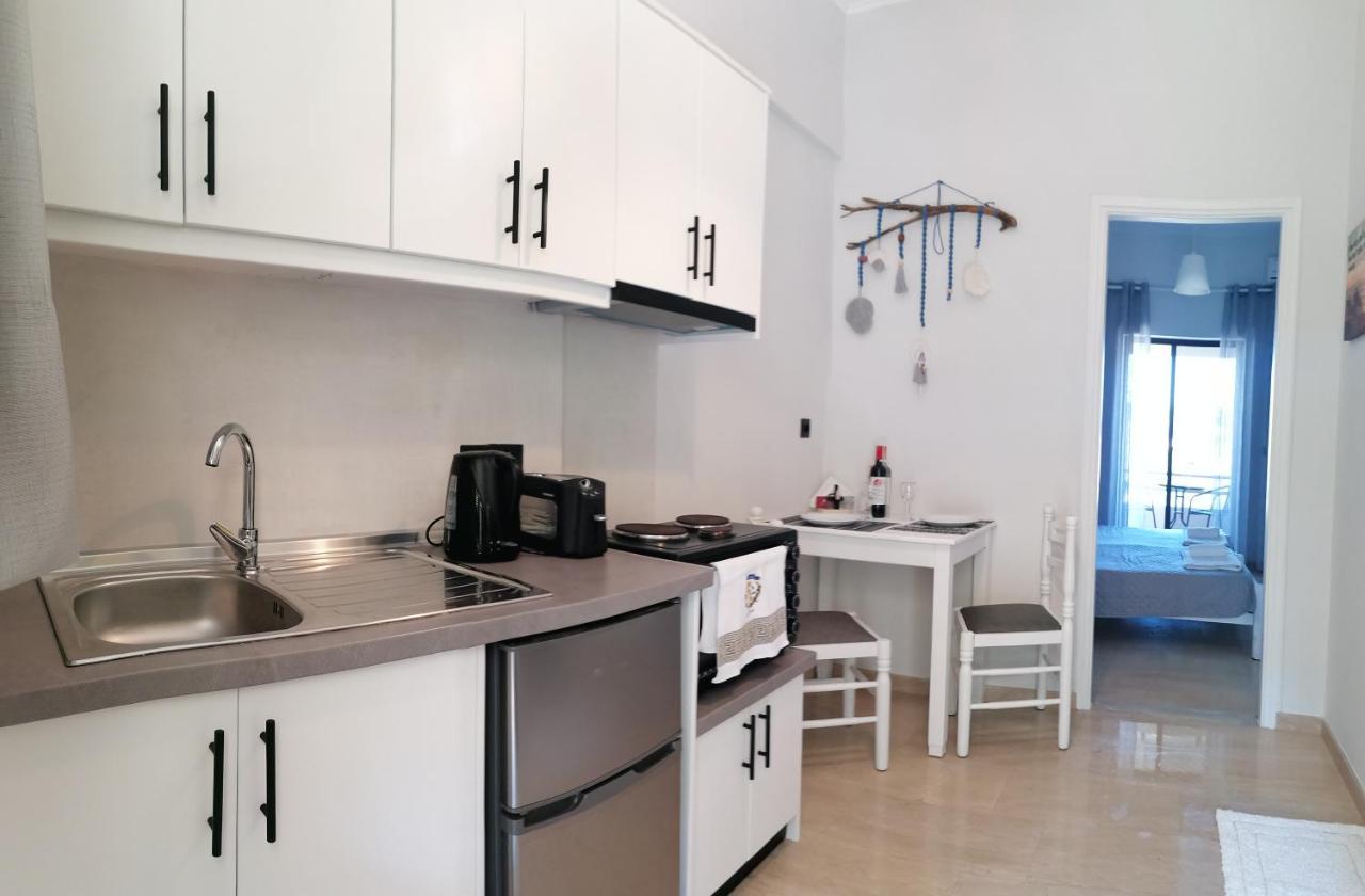 Makis Apartments Ариллас Экстерьер фото