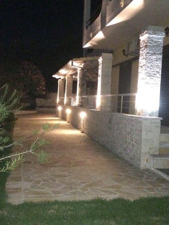 Makis Apartments Ариллас Экстерьер фото